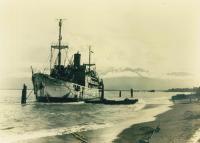 05_hofman-ship-in-lae-png-early-1944-1350-x-964