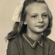 Adriana Taylor passport foto, 9 yo 4790