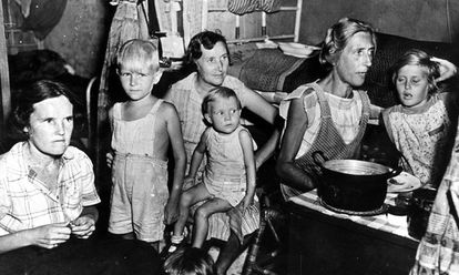 Dutch internees from Japanese camps and POWs received medical